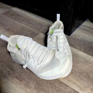 Women’s Nike Fitted Running Tennis Shoe